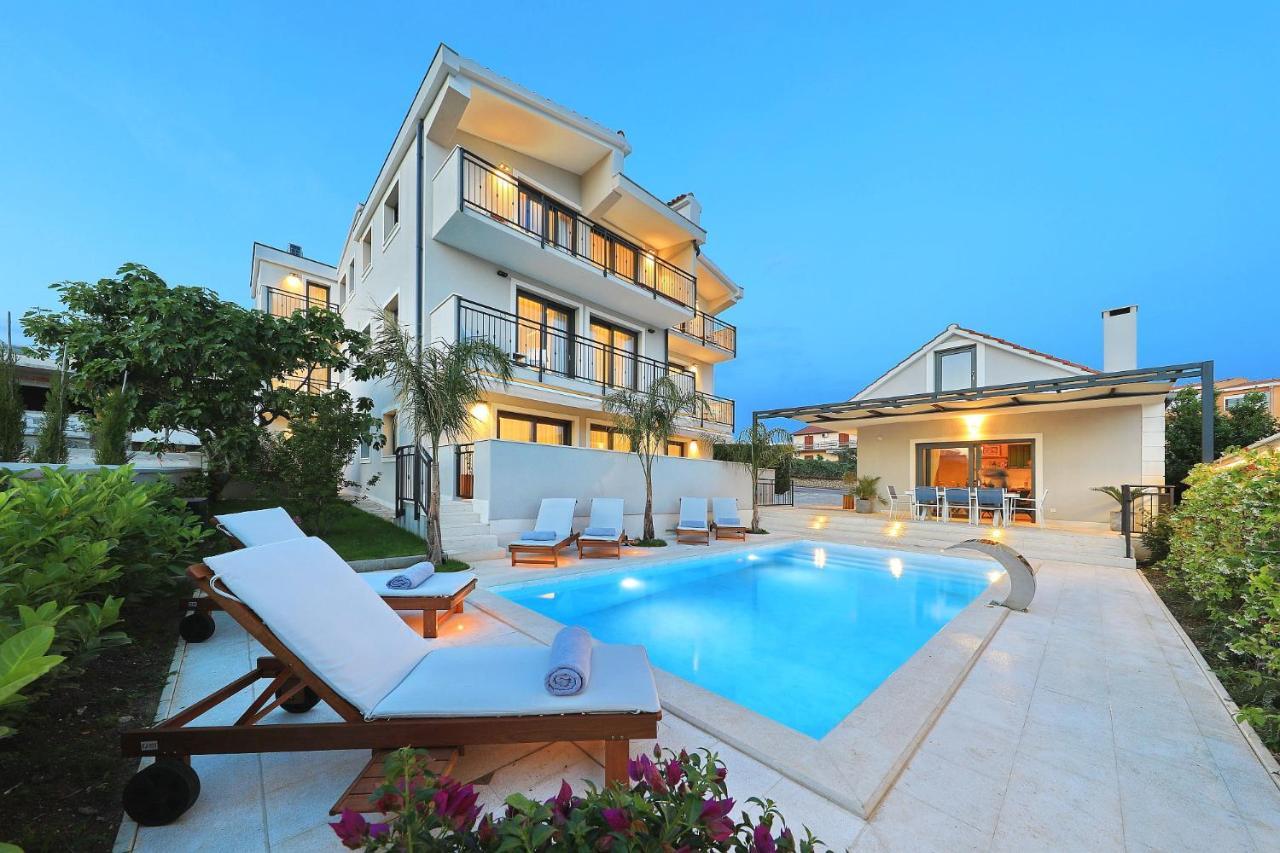 Manda Luxury 4*