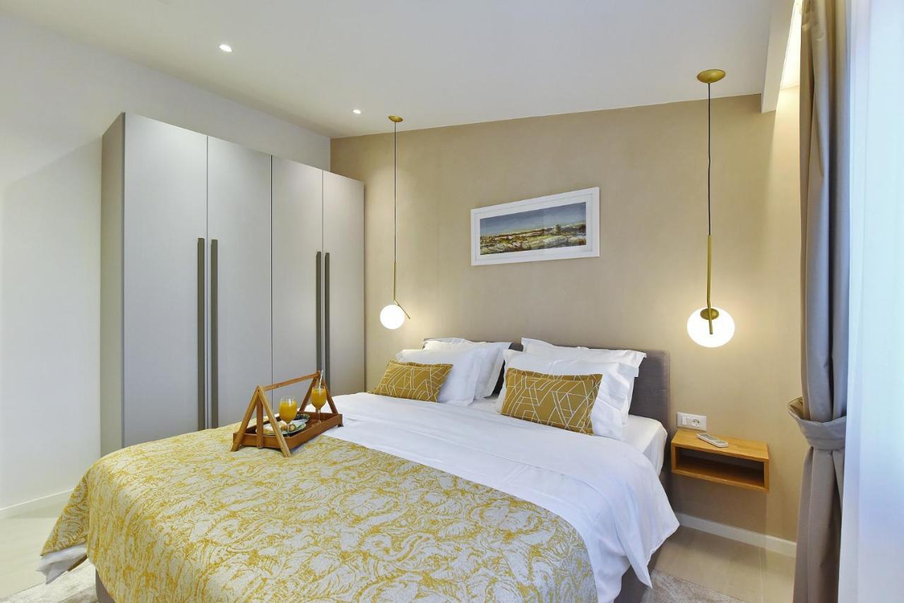 Manda Luxury